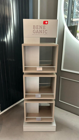 Regal-Display Höhe: 160 cm Breite: 45 cm Tiefe: 39 cm